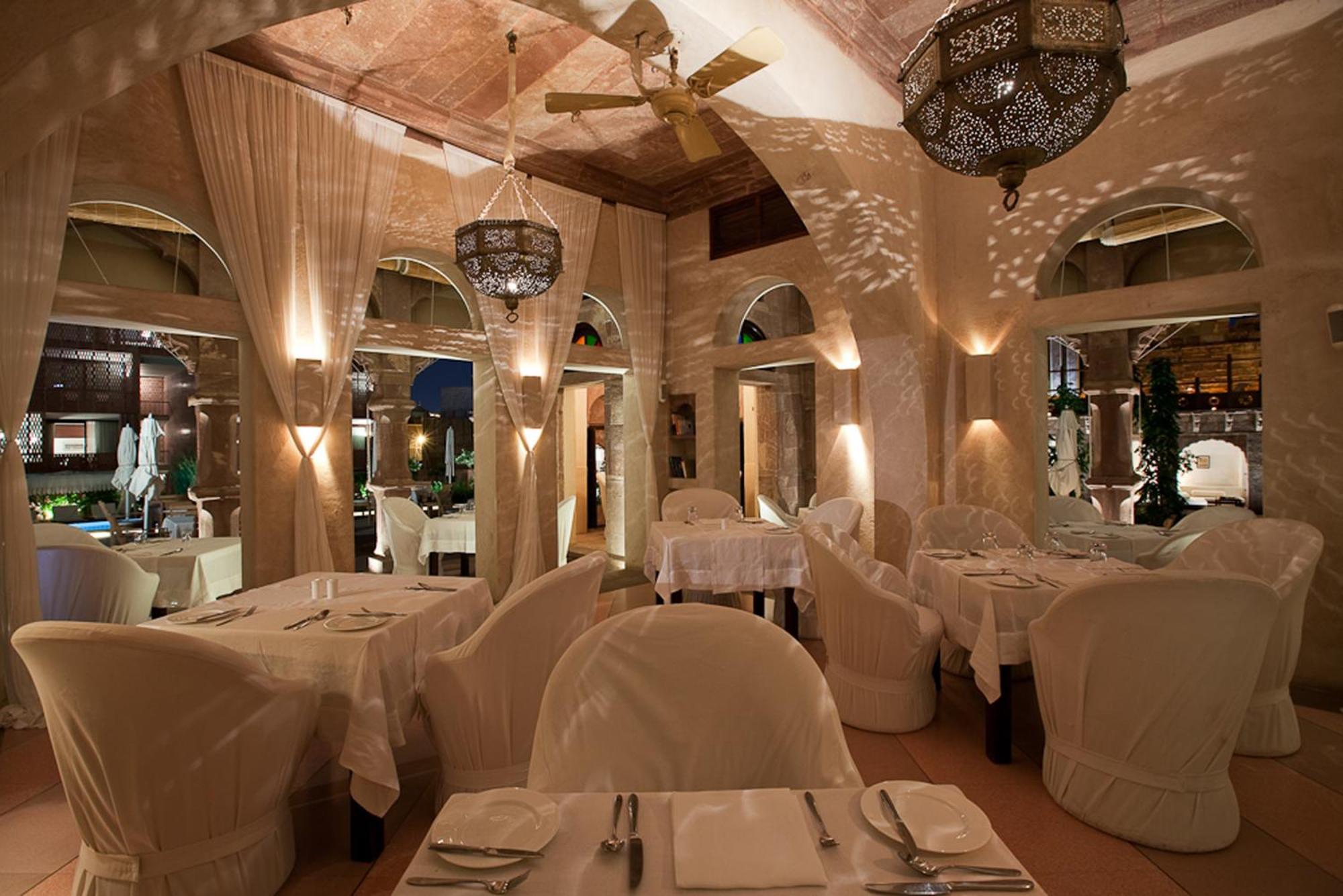 Raas Jodhpur Otel Jodhpur  Restoran fotoğraf